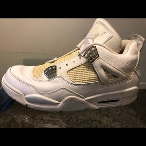 White Air Jordan 4 retro ( No laces)